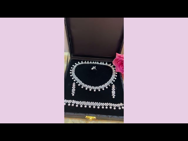 طقم زركون فضي مع لؤلؤ صناعي راقي