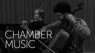 Guitar and flute duo play Schubert's Ständchen