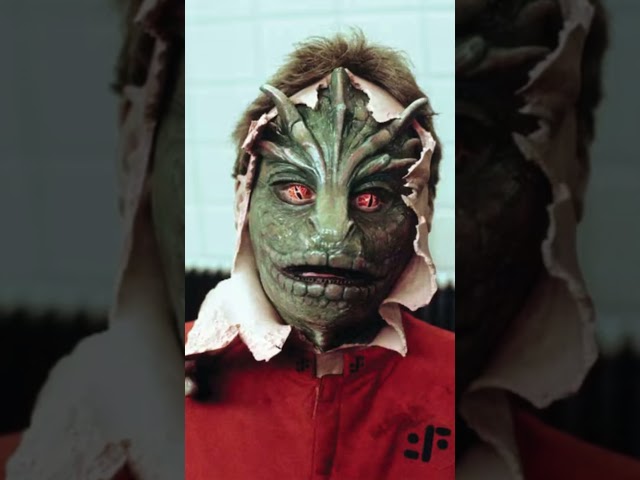 Vídeo relacionado con Ciencia ficción Película Fan Alien Nave espacial Ataque Retro Vintage Camiseta