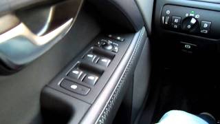 Volvo v70 2011 start up