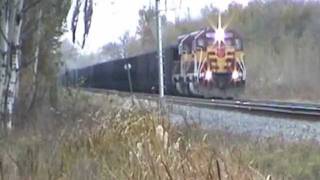 preview picture of video 'WC 7498 7606 GCFX 6069 6050 10-02 Meet Wrightstown, WI.'