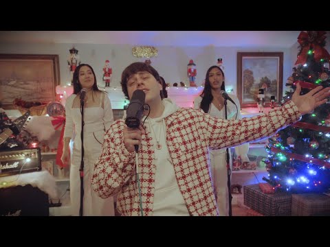 Jordan Barone - Holding On To Christmas (Live) [Official Music Video]