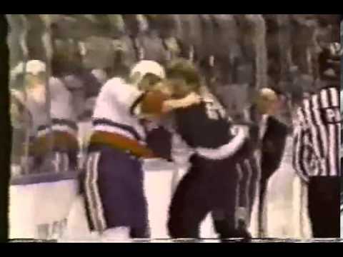 Hockeyfighters.cz   Marty McSorley vs Ken Baumgartner.wmv