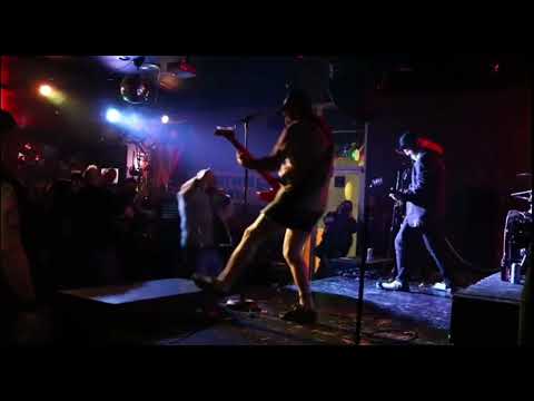 The Mapes playing "I Hate Cops" by The Authorities. 4.9.17.