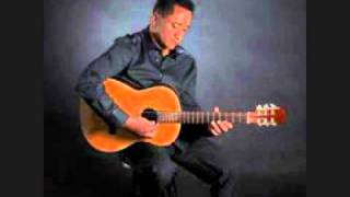 Waldemar Bastos - Humiumbi Yangue.wmv