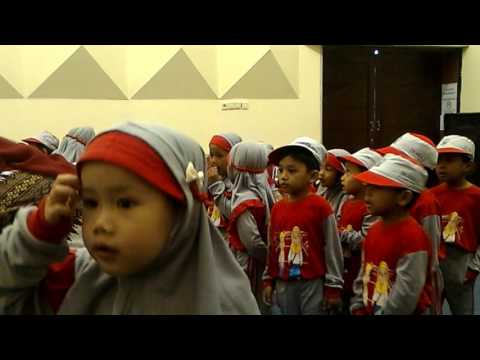 Lucu quot watermelon banana quot sing a song with tk aba 2 malang sahabatnay