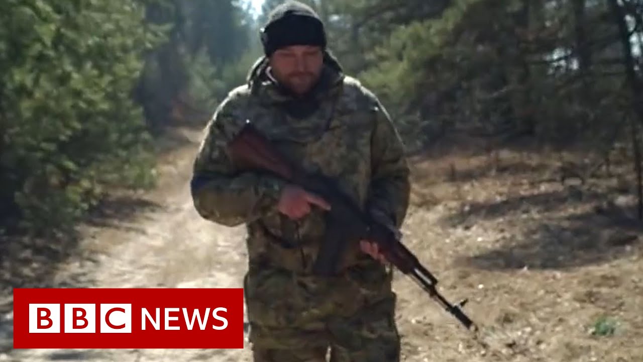 On patrol with Ukrainians using drones to monitor Russian troops - BBC News