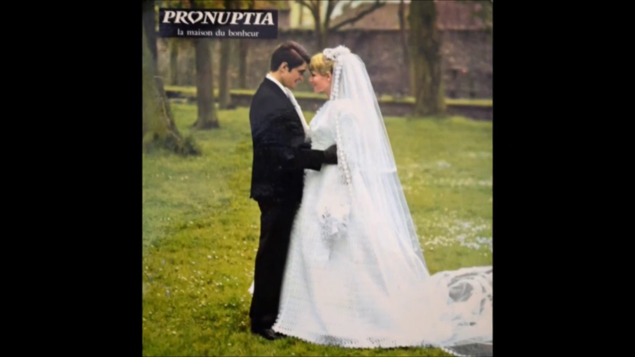 Pronuptia offre un 45 tours vinyl de cha cha cha à ses clientes en 1960