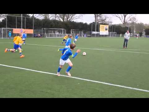 De eerste aanval van Kampong.