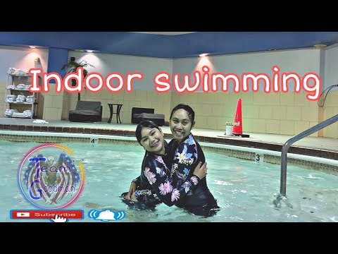Indoor Swimming in Wyndham Springfield City Centre By TEAM GOODMAN #motheranddaughterbonding