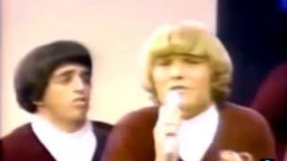 The Electric Prunes - Get Me To The World On Time (The Smothers Borthers Show, Apr 16, 1967)