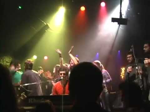 Oso Closo Tour Vids 10 - Parachute Musical 2009