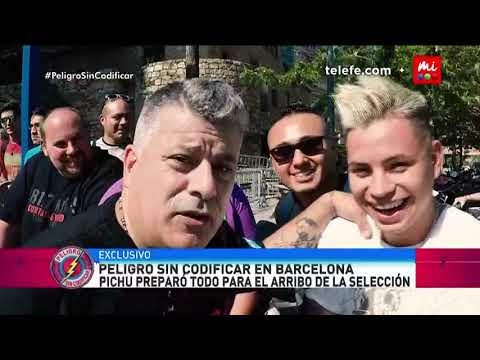 Sampaoli le regaló su campera a Pichu - Peligro Sin Codificar 2018