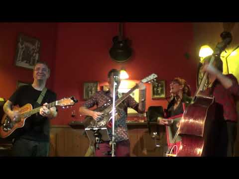 veronica sbergia - max de bernadi - chino - dario  ( if your a viper)