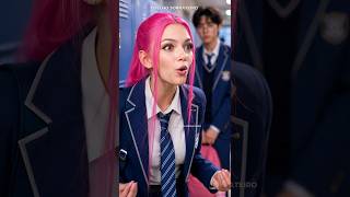 Rumi ajuda o Jinu a ficar lindo e forte na escola #shorts  #rumi #kpopdemonhunters #kpop