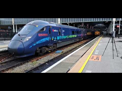 (RHTT) 37425 Regional railways and 37422 featuring 302802 Hull Trains Jean Bishop (The bee Lady)