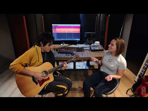 Carol Himura e Lucas Araújo - Kiss Me (Acoustic)