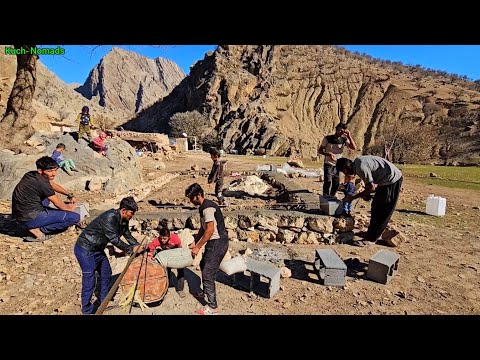 The nomadic life of Omid and Ali going to help Mahmoud to build a hut 