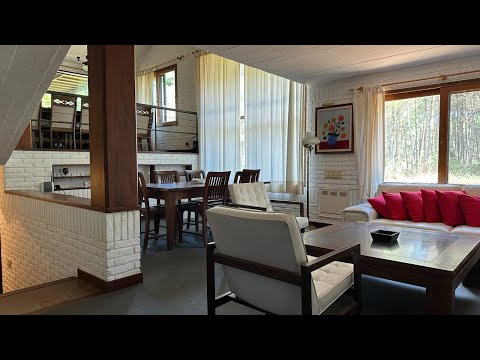 Video de YouTube - Casa en Venta de 3 dormitorios con Piscina y Jardín en Barrio Cantegril, Maldonado