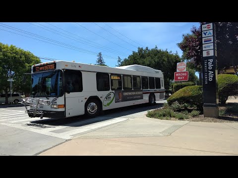 Santa Clara VTA 2010 Gillig Low Floor HEV 40' 0174 on Route 522 Rapid