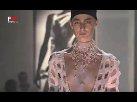 JULIEN MACDONALD Spring 1998 London - Fashion Channel
