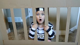 BOX FORT PRISON! | ESCAPE ROOM