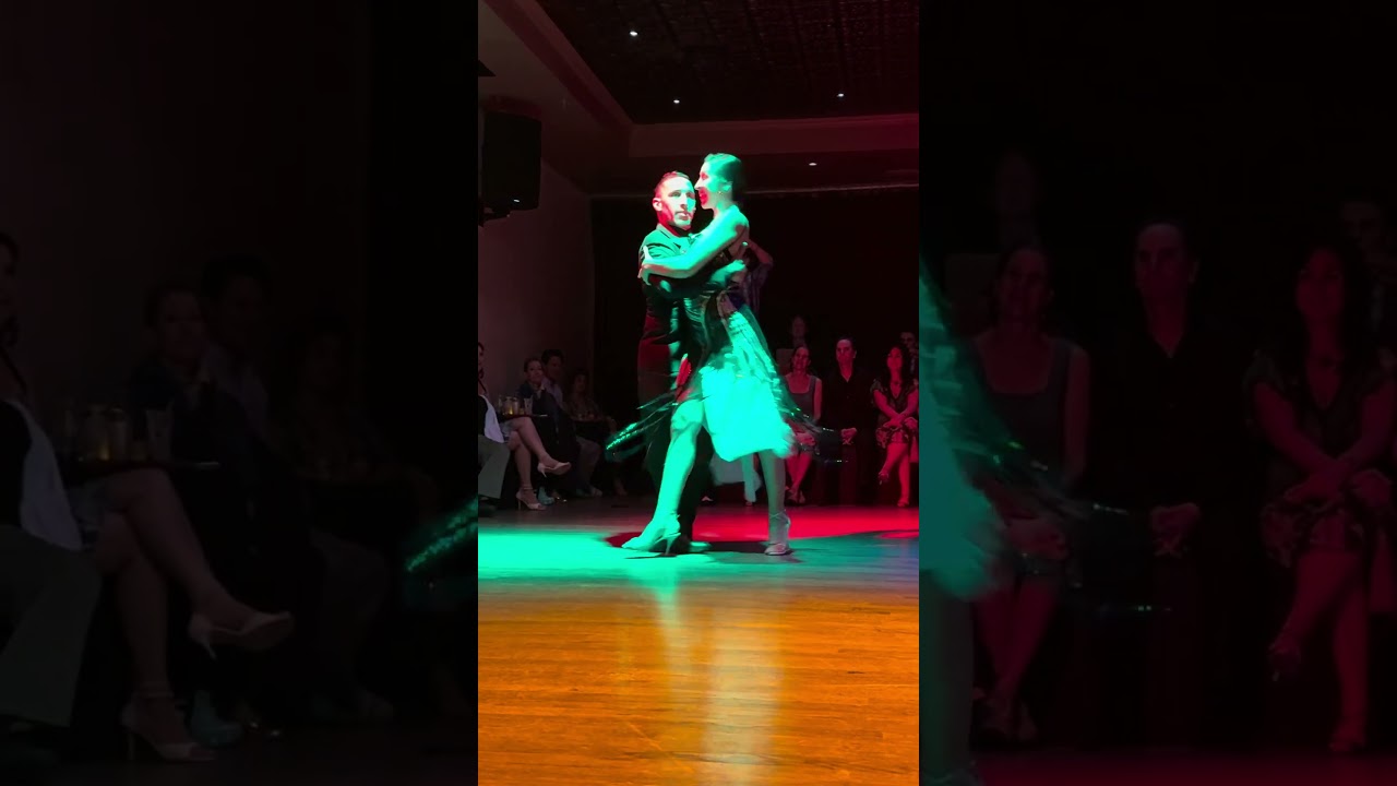 Video thumbnail for Yesica Esquivel & Ariel Leguizamon: Milongueando En El '40 by Forever Tango at Tango La Nacional 1/5