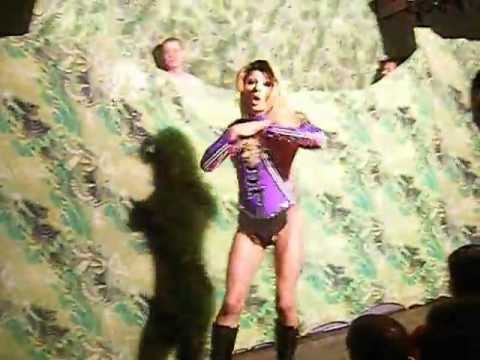 Top Drag Queen Brazilian Sabryna Kiss - Lip sync(dublando) Anitta - Medley