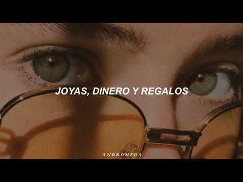 Sin senos no hay paraíso - Las reinas del barrio (Letra)