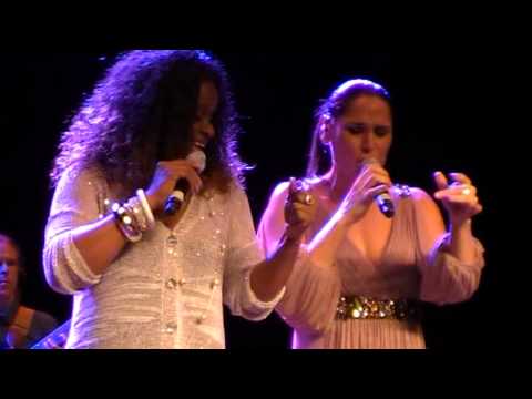 Rosa López y Monica Green - Killing me softly | Concierto Teatro Coliseum de Barcelona