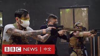 [討論] 俄烏戰爭下，這些台灣人走進射擊課堂...
