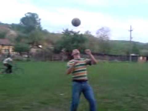 alin jirov...nebunii pe terenul jirov....duble cu capul