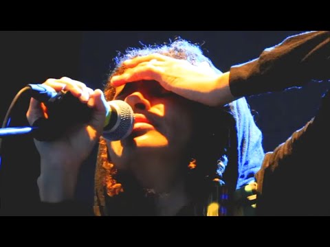 Thumbnail for Nneka - "Do You Love Me Now" Live (Directo en Alrumbo Fest) by Mani, VAST, Y&T