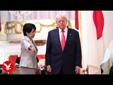 Trump wanders off while meeting with Japanese prime minister
