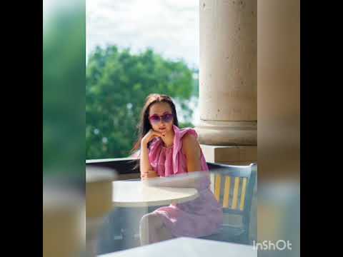 lato dziewczynki w różowych okularach