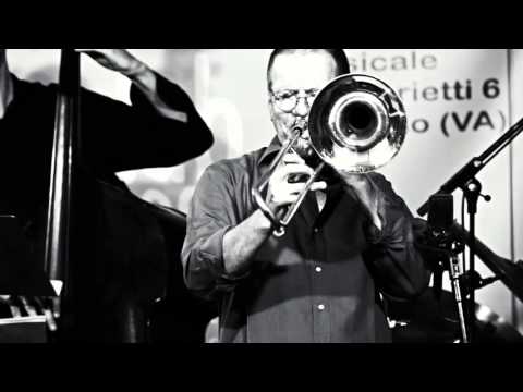Dario Cellamaro SWINGSUITE 5et "live" - "DIGITS" (Clark Terry)
