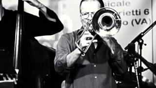 Dario Cellamaro SWINGSUITE 5et "live" - "DIGITS" (Clark Terry)