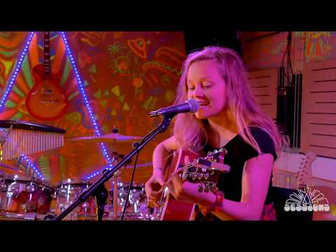 Live @ EPFL - Shimbalaiê - Maria Gadu - Cover by Liana - DTS #2