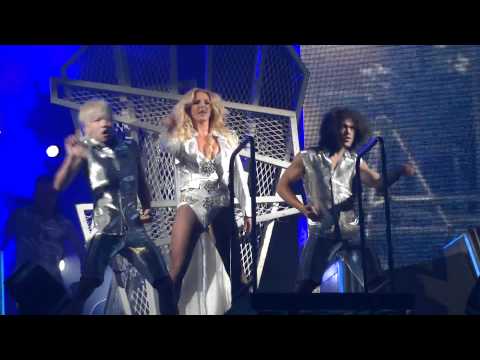 Hold It Against Me HD Femme Fatale tour (DVD fanmade)