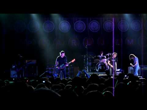 Pearl Jam - Arms Aloft in Aberdeen live in Dublin 2010