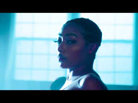 Az Chike - MOLLY (feat. Az Swaye)