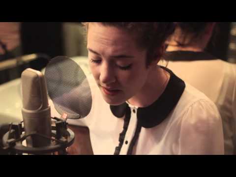 Emily and The Woods performs Doorstep - Location Music TV