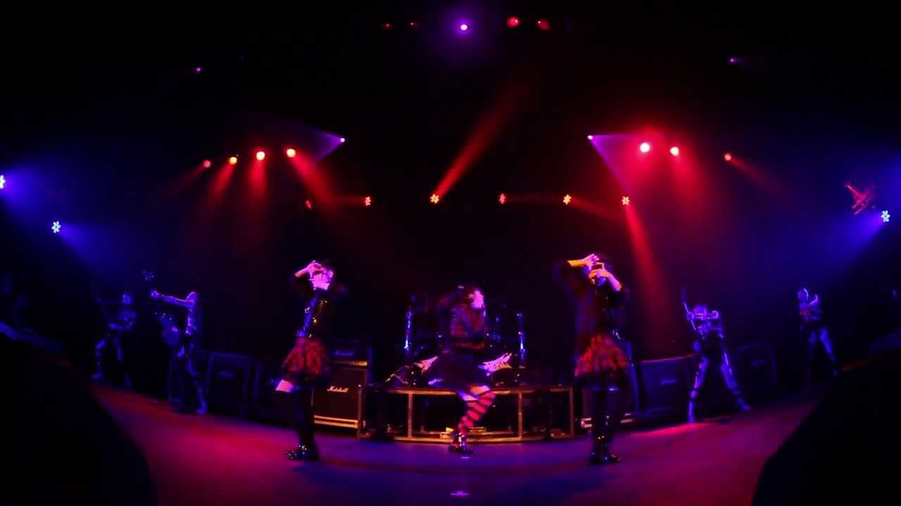 Miniatura del video Iine! - Live in TOKYO 2012 de BABYMETAL (2012)