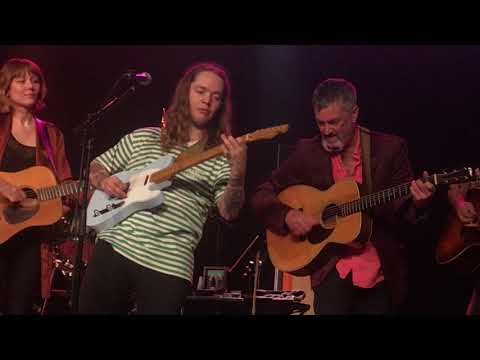 Billy Strings w/ special guests ‘’I Saw the Light’’ 12/21/19 String the Halls 2 - Nashville, TN