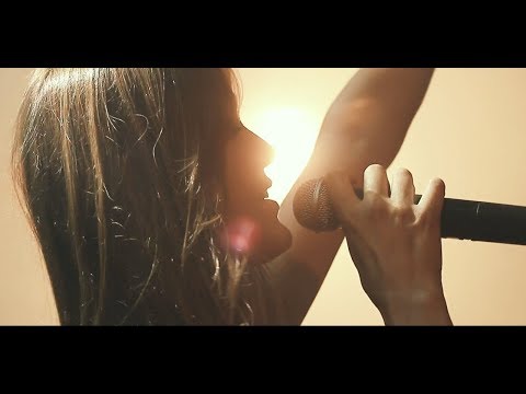 Última Llave - Besándote (En Directo)