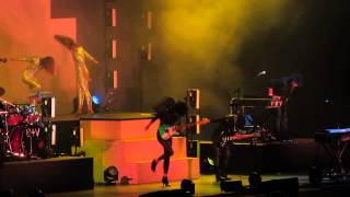St. Vincent - Bring Me Your Loves - Live @ The Hollywood Bowl 9-30-15 in HD