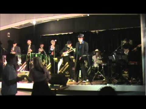 WellSwung Daddies-Here Comes the Snake