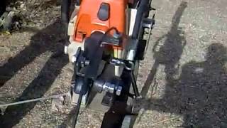 preview picture of video 'Can Cervera - Montseny Suport Motoserra - Cutting logs on home made chainsaw bench'