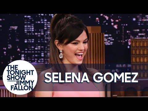 セレーナ・ゴメス、「Wizards of Waverly Place」のテーマに反応 ビリー・アイリッシュの "Bad Guy "にインスパイアされる (Selena Gomez Reacts to Wizards of Waverly Place Theme Inspiring Billie Eilish's "Bad Guy")