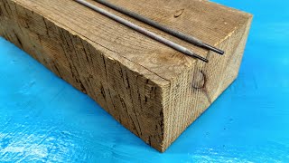 A great idea made from a piece of wood and two welding electrodes  It's just brilliant